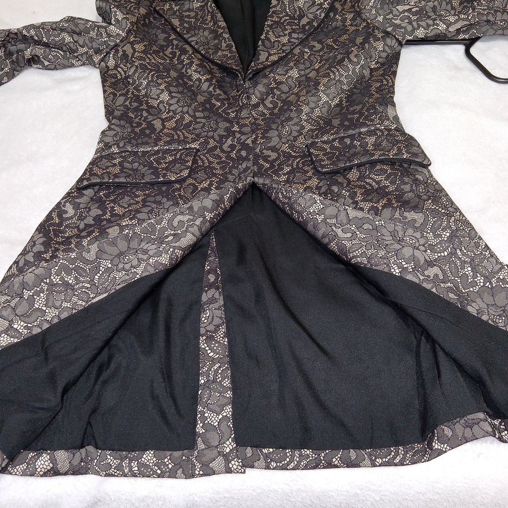 Bisou Bisou Black Lace/Nude Jacket Size M NWOT Tailored Elegant Classic Chic - Picture 13 of 15